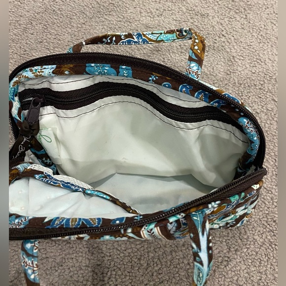 Vera Bradley makeup travel bag. - Picture 3 of 3